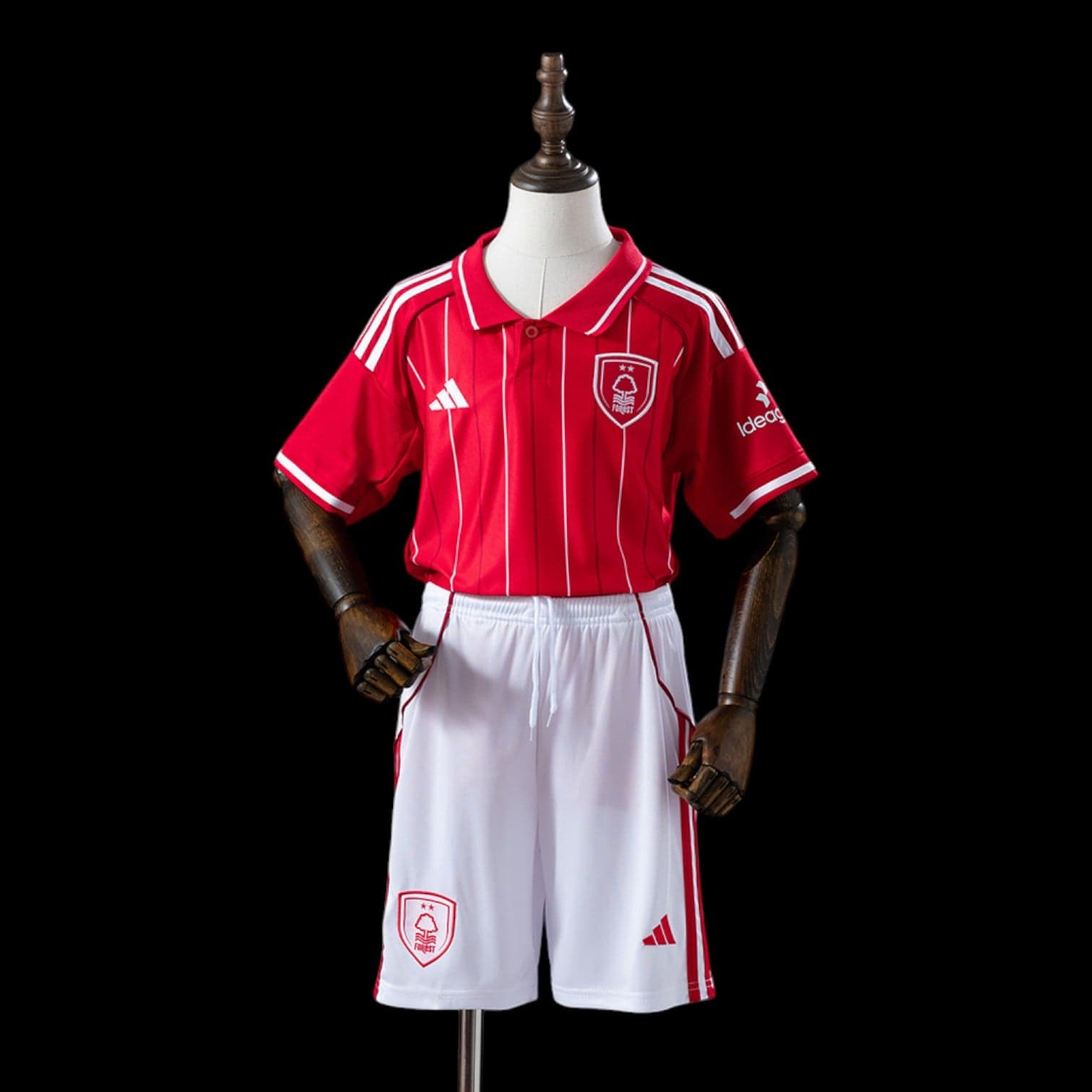 Nottingham Forest Jersey local 25/26 – Infantil